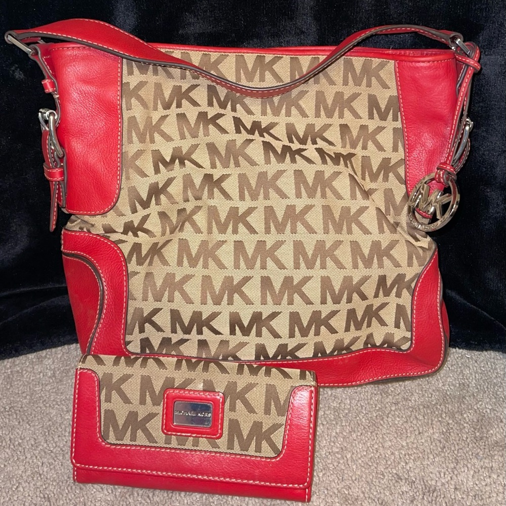 Michael Kors Purse & Wallet